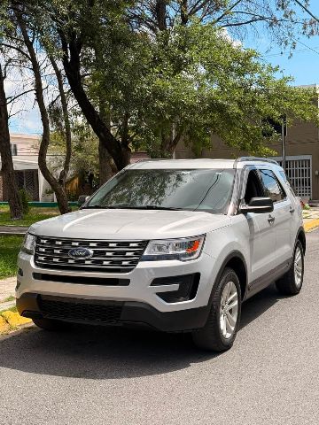Ford Explorer 2017 Plata